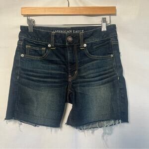 American Eagle Stretch Denim Shorts Size 6 Cut Off Raw Hem Dark Wash  Country